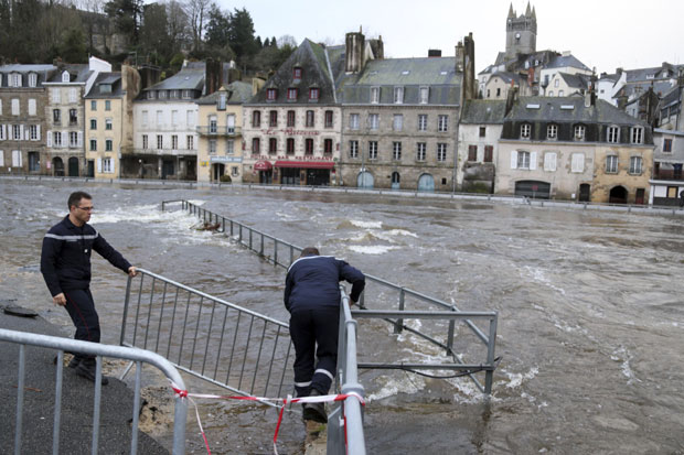 У 782 општине у Француској проглашено стање природне катастрофе!